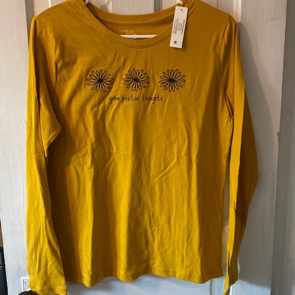 Graphic long sleeve tee